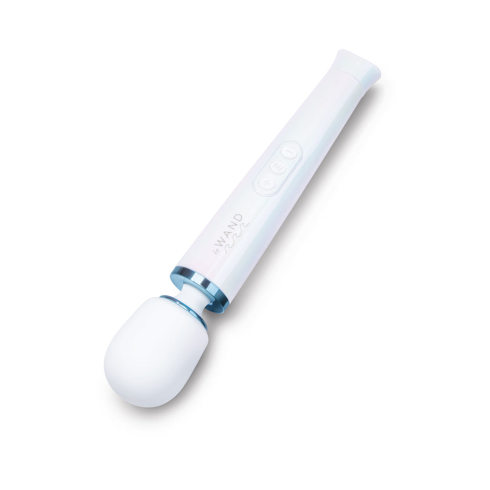 Le Wand Dive Submersible Vibrating Massager Seashell with sleek design and waterproof body for relaxation.