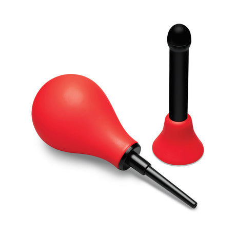 b-Vibe Essentials Hydrobulb Anal Douche 200 ml with squeezable red bulb and black nozzle for anal hygiene.